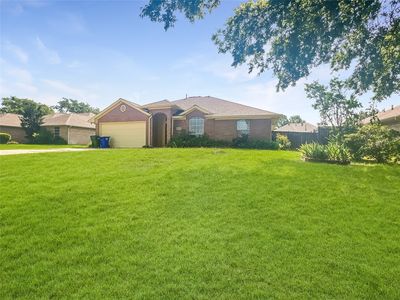 1216 E 6th St, Krum, TX, 76249