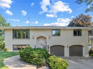 901 W Madison St, Knoxville, IA 50138