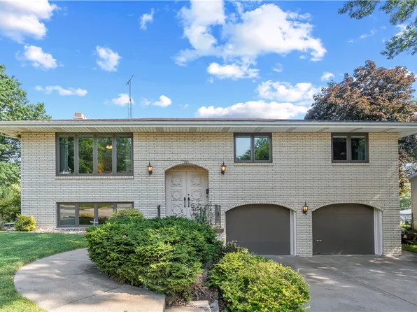 901 W Madison St, Knoxville, IA 50138