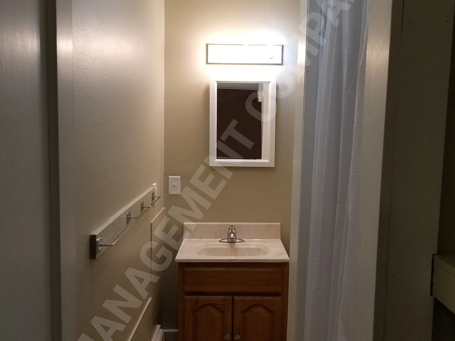 1 bed, 1.0 bath, $700 — Photo 3
