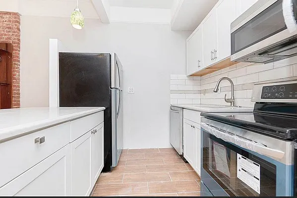 Rented by Brown Harris Stevens | media 23