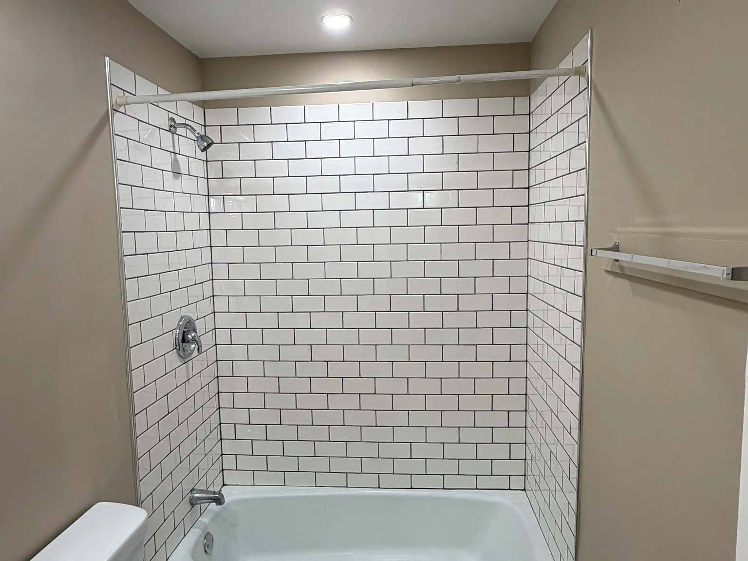 2 bed, 900 sqft, $1,280 — Photo 4
