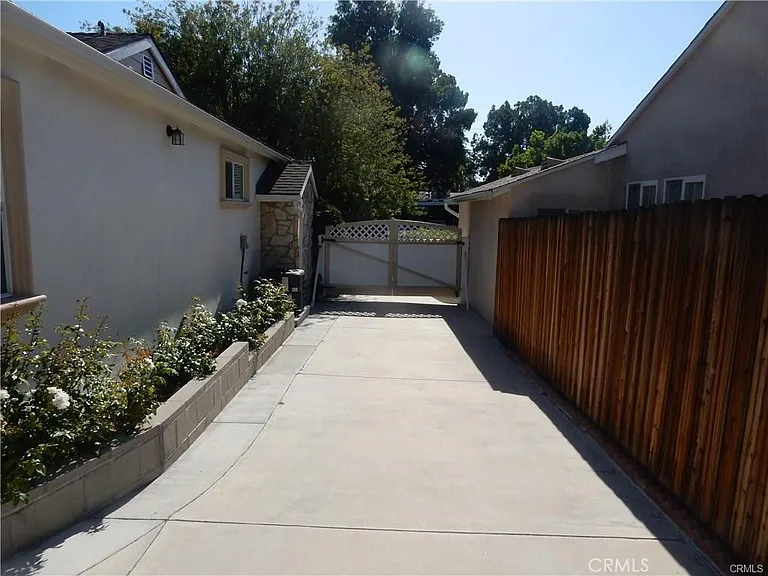 5322 Don Pio Dr — Photo 15