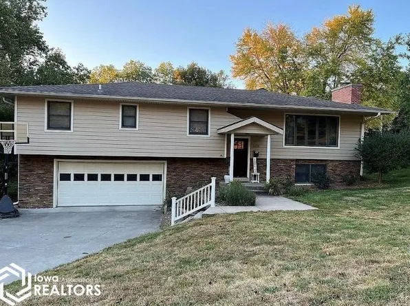 608 Stanton Dr, Rock Port, MO 64482