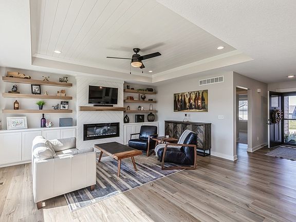 4th image of 2675 Serenity Dr