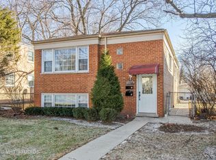 1129 Pitner Ave, Evanston, IL 60202