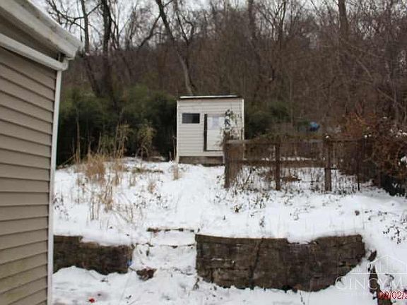 3rd image of 3158 River Rd