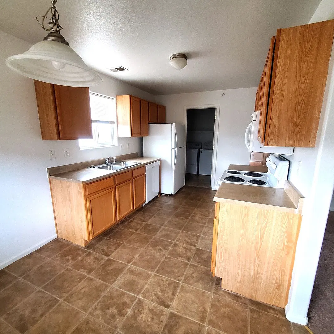3903 Ariel Ave — Photo 2