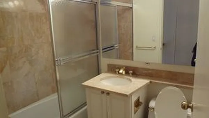 Rented by Royal Operation System | media 19