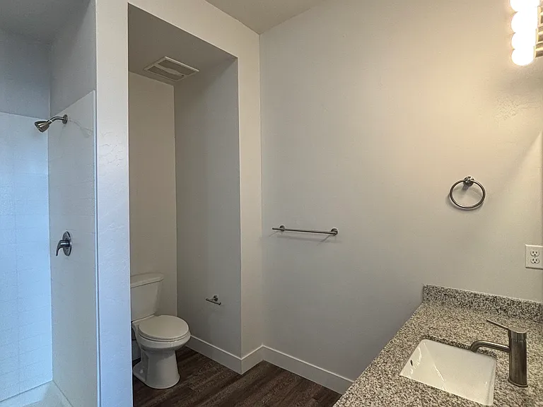 City Centre Apartments — Photo 31