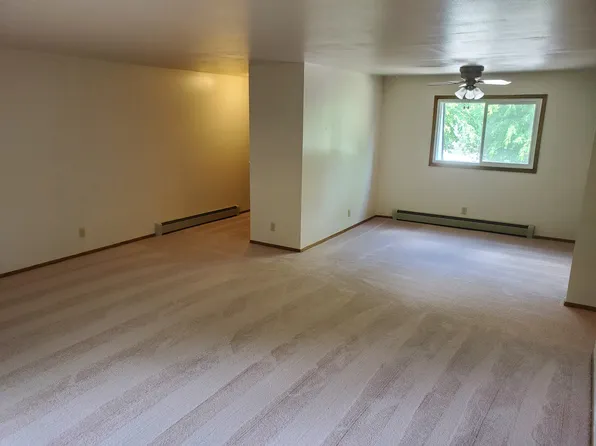 N64W24120 Main St #203, Sussex, WI 53089