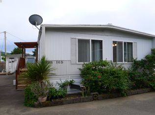 150 Riggs Hill Ln, Winchester Bay, OR 97467
