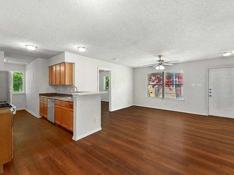 5707 Spring Meadow Rd #B — Photo 6