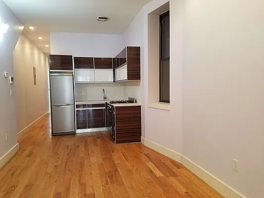 Rented by Nooklyn NYC LLC | media 39