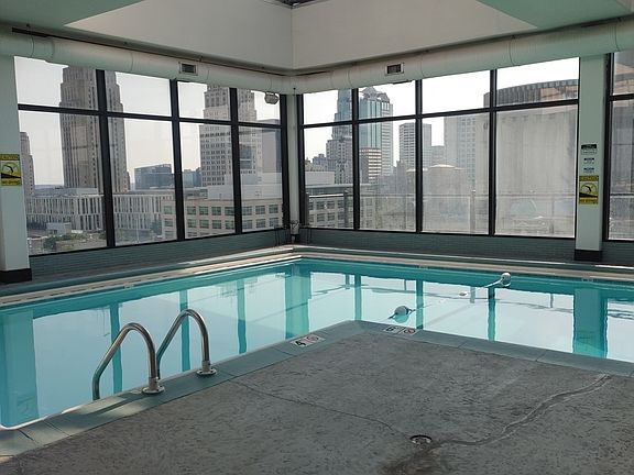 5th image of 700 E 8th St Unit 11B