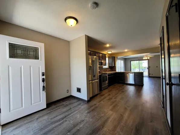 8648 NE 97th St, Kansas City, MO 64157