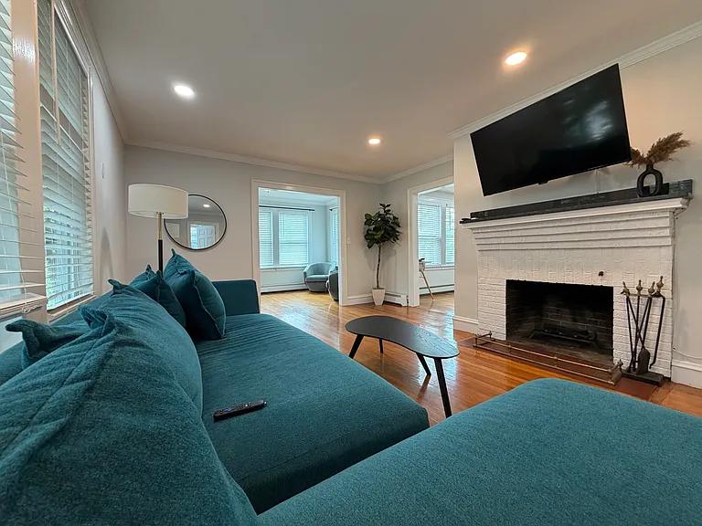 67 Saint James Cir #2 — Photo 24