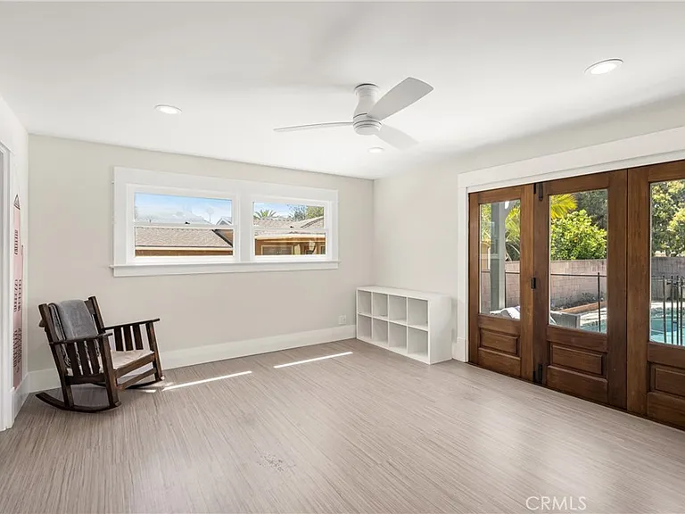 390 N Cambridge St — Photo 21