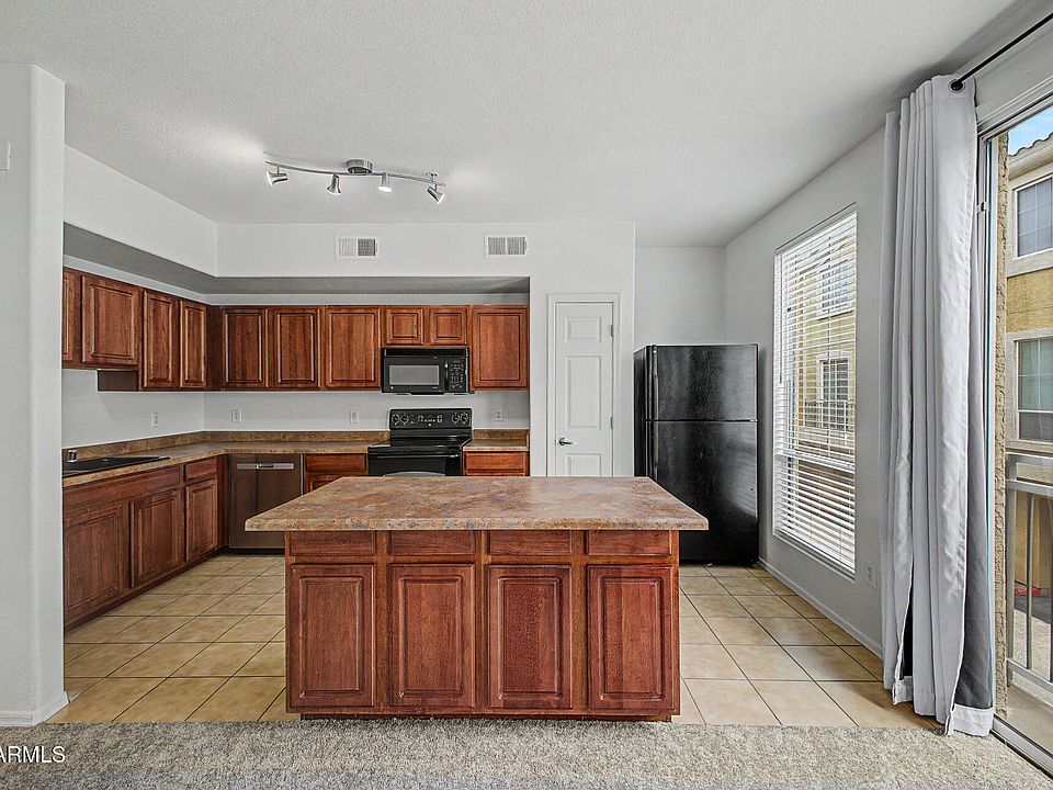 1st image of 18250 N Cave Creek Road N #144