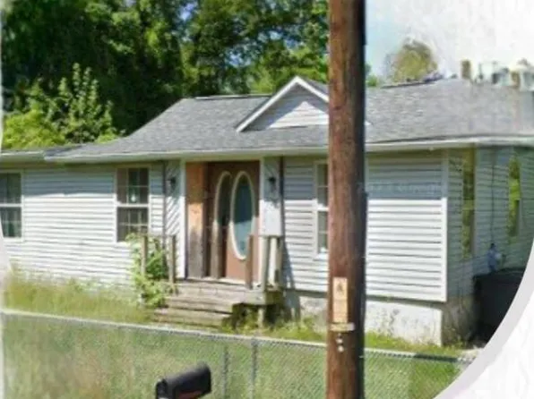 529 McNaughton Ave, Deptford, NJ 08096