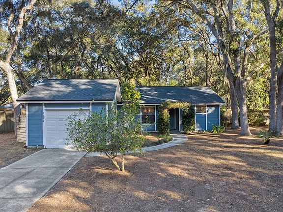 5th image of 2107 Egret Ln