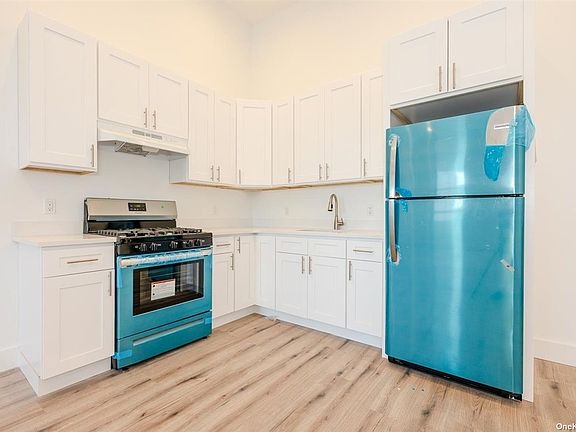 3rd image of 316 Fulton Ave #2