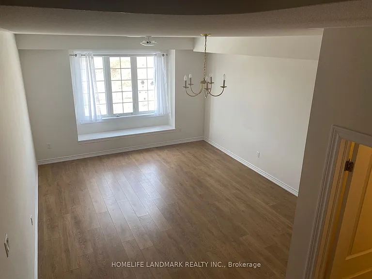 157 Rustle Woods Ave — Photo 3