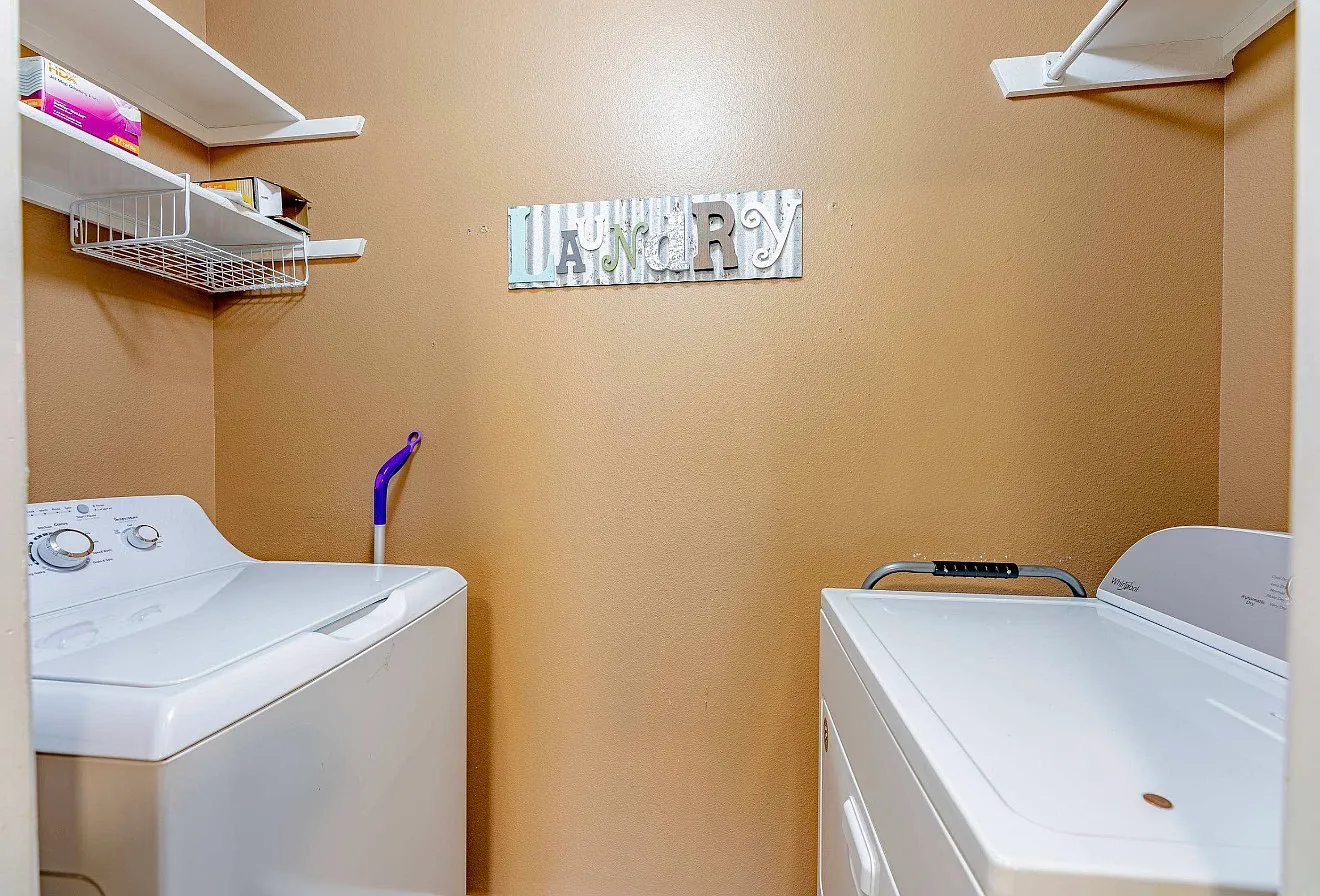 2 bed, 1082 sqft, $1,450 — Photo 3