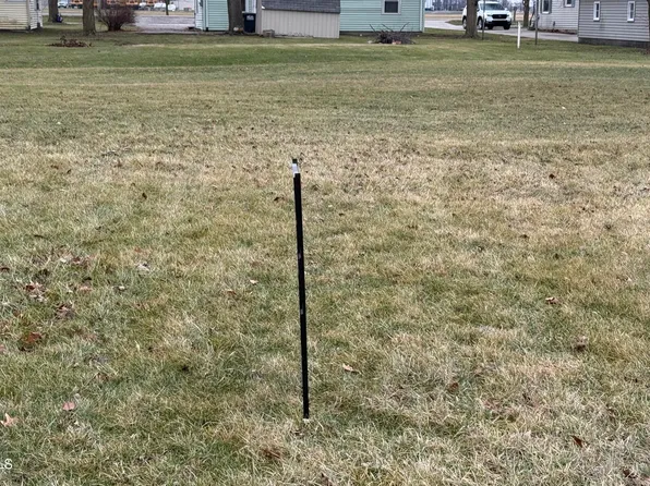 212 Weber St #10, Antwerp, OH 45813