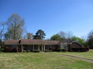 5840 Clubview Dr, Jackson, MS 39211