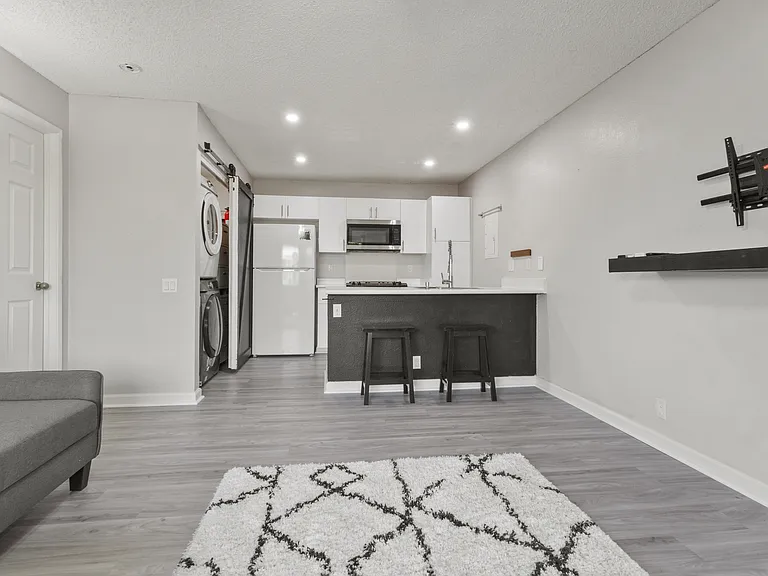 91-1014 Mikohu St #18T — Photo 5
