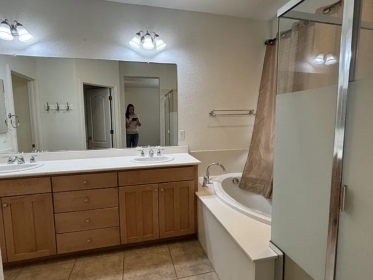 2405 El Vaquero Dr — Photo 16