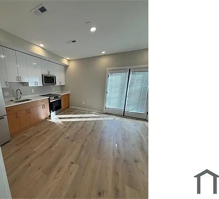 1307 K St SE #102 — Photo 6
