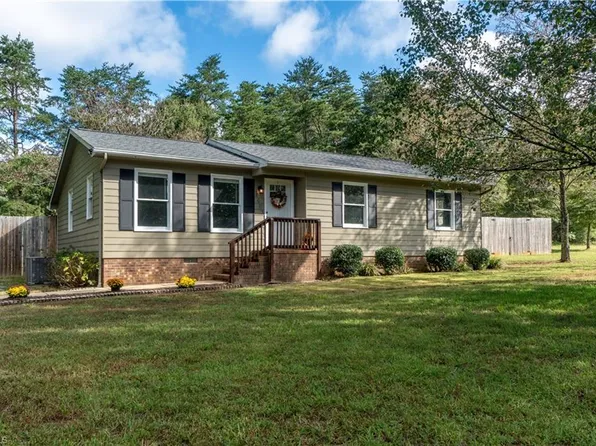 2663 Lenore Dr, Burlington, NC 27217