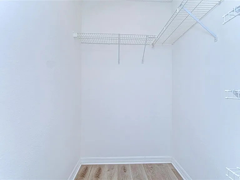 18303 Elmhurst Ln — Photo 29