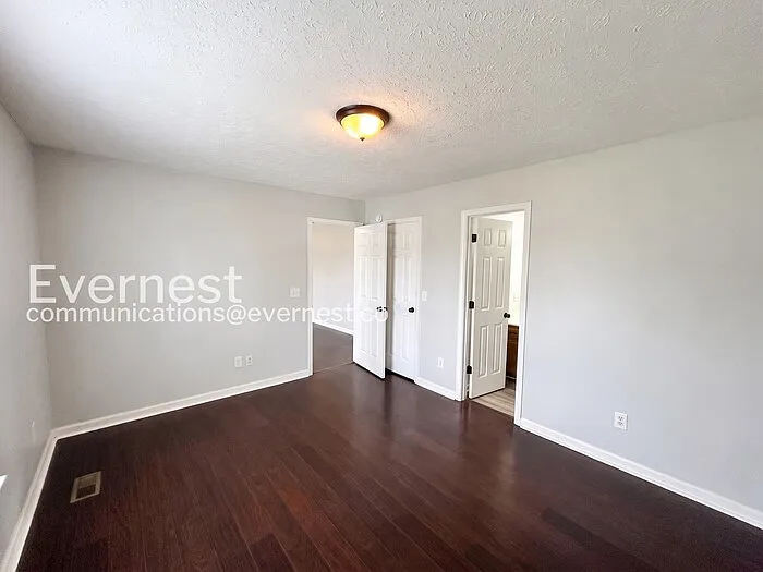 209 Loch Lomand Dr — Photo 11