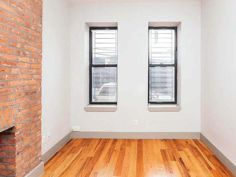 179 Woodward Ave #1R — Photo 4