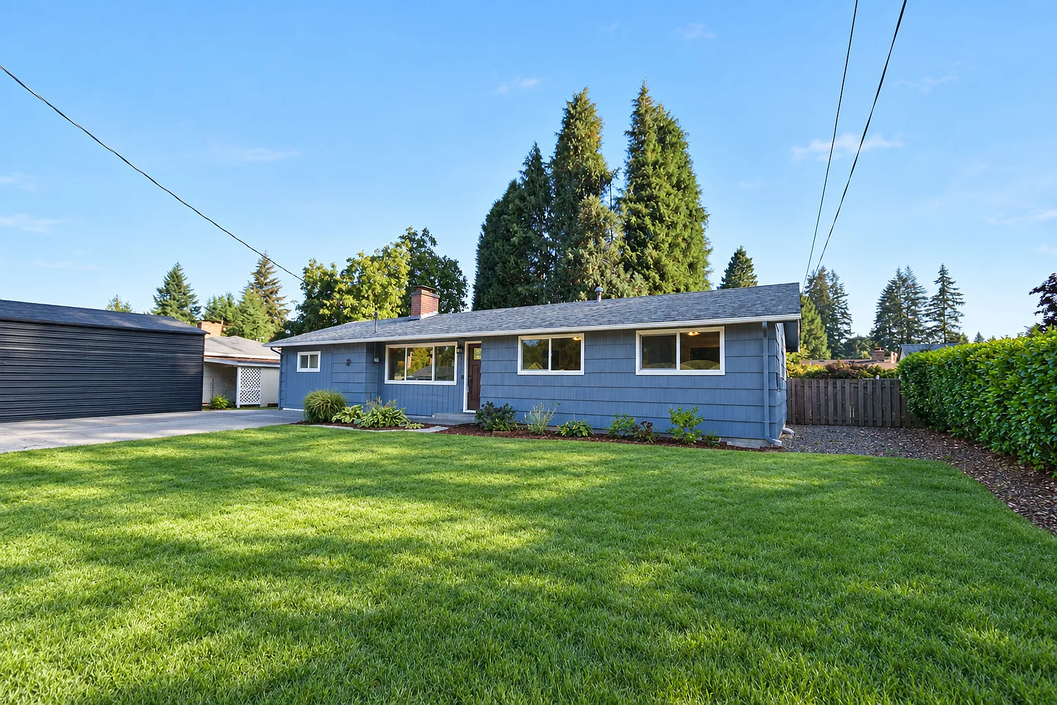 4 bed, 1462 sqft, $2,700 — Photo 1
