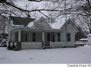 302 N Ewing St, Tallula, IL 62688