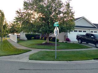 10209 Zenith St, Hayden, ID 83835