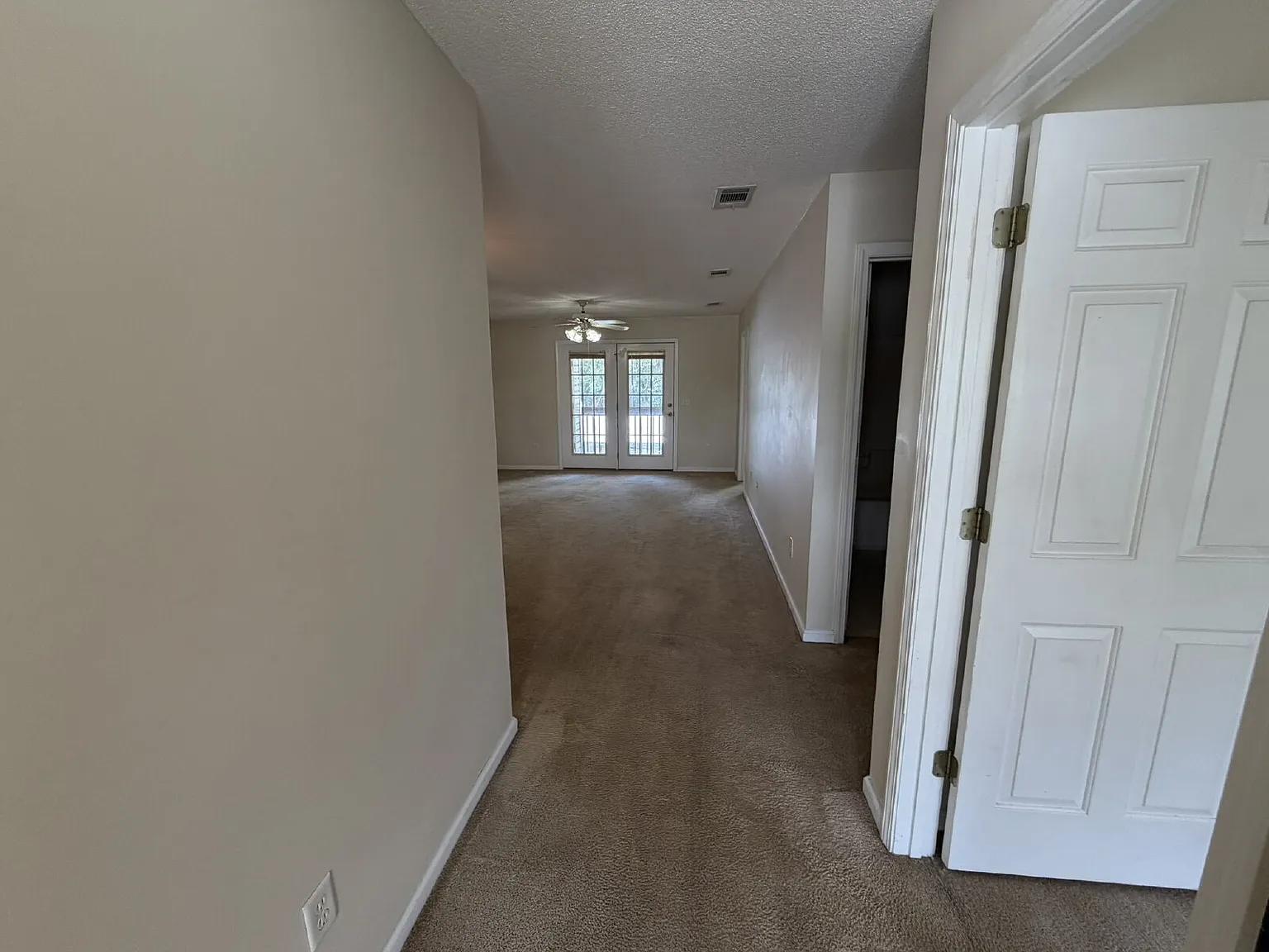 2 bed, 2.0 bath, 1075 sqft, $1,095 — Photo 3