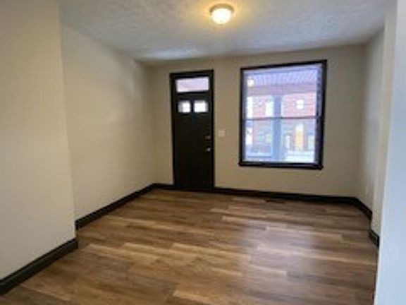 2nd image of 991-993 Livingston Ave