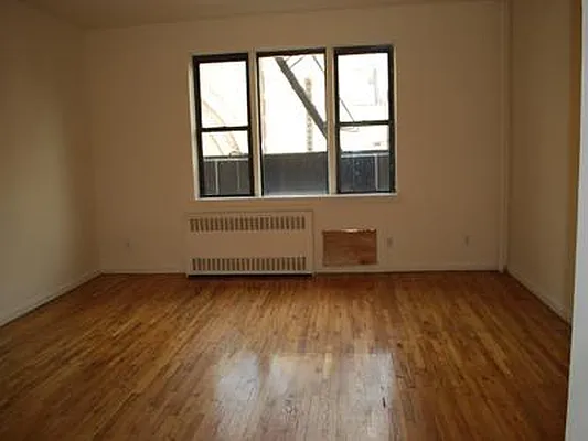 Rented by Buchbinder & Warren | media 27