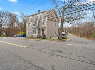 28 North Ave, Attleboro Falls, MA 02763