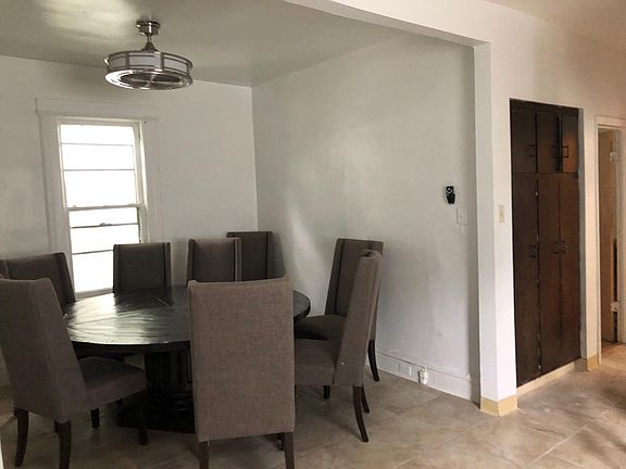 2nd image of 162 Vermont Ave #2