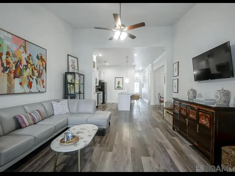 8136 Village Lake Ave — Photo 2