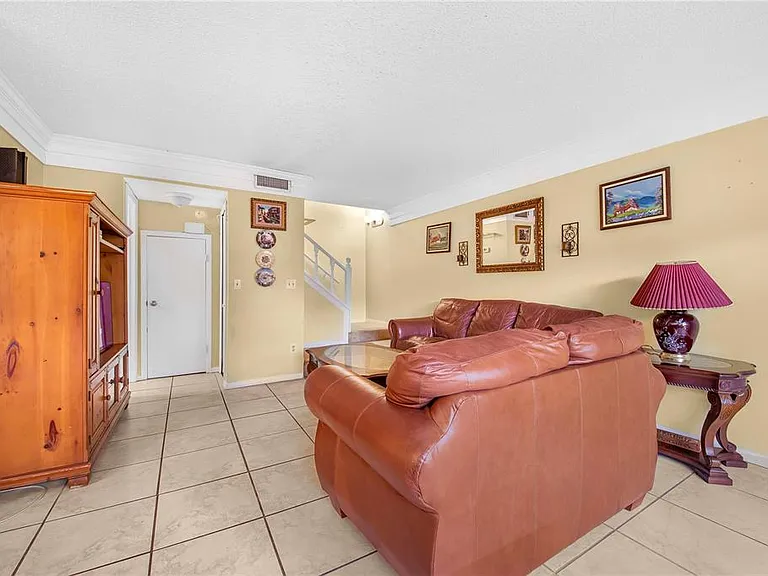 11857 Northtrail Ave — Photo 6