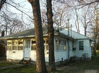 1535 Bay Ave, East Marion, NY 11939