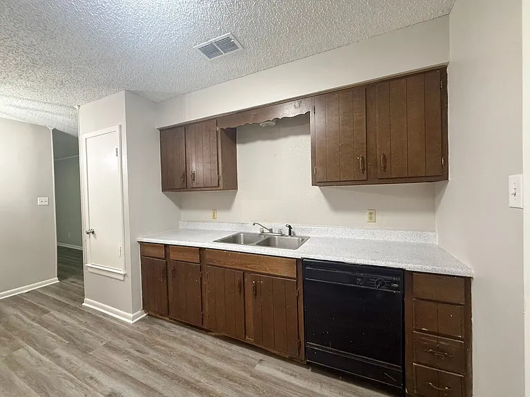12402 Gentry Triplex — Photo 4