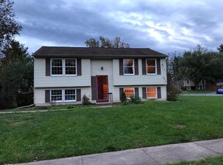 1378 Rollinghouse Dr, Frederick, MD 21703